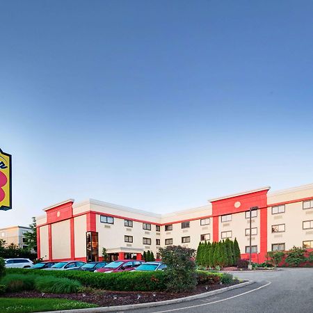 Super 8 By Wyndham Mahwah Hotell Exteriör bild